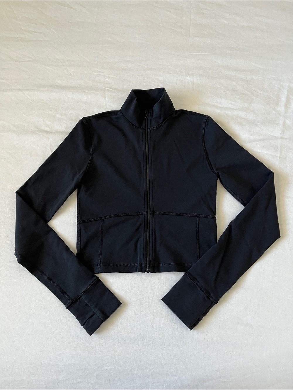 NWOT $98 Aritzia TNA Relay Black Zip Up Stand Collar Activewear Sporty Jacket